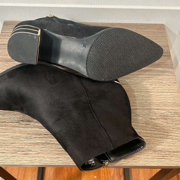 CLOUD WALKERS BY AVENUE women ankle boots WITH GOLD HEELS SIDE ZIPPER SIZE 8.5 w - Picture 5 of 8